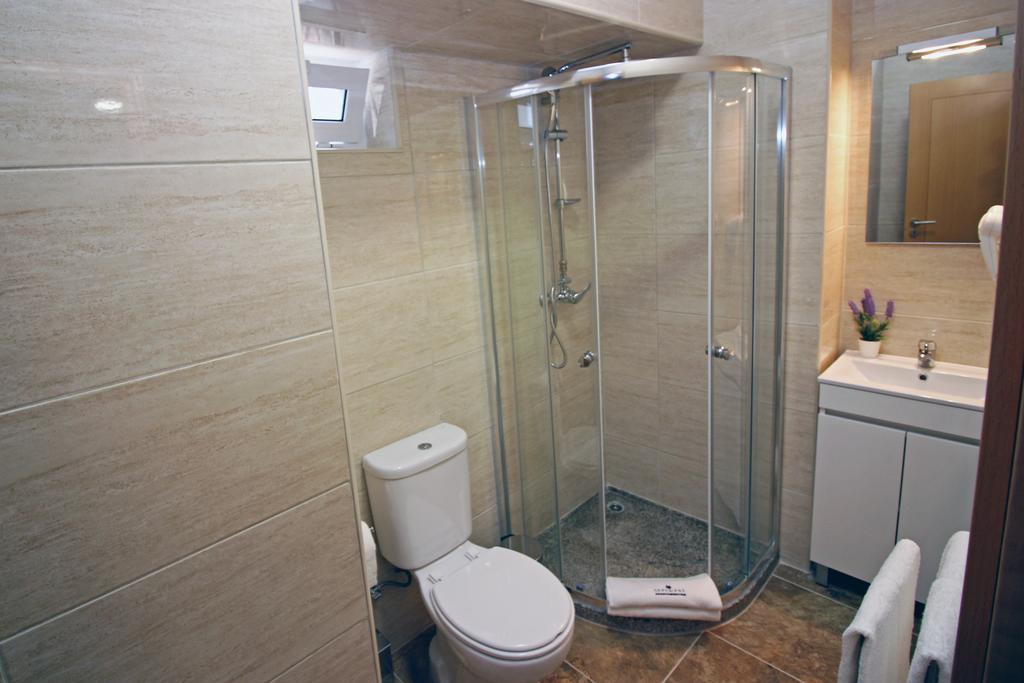 Geresiana Apartamentos エクステリア 写真